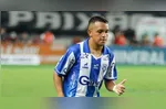 Thalyson volta a treinar com o grupo e mira jogo diante do Amazonas