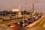 Fluxo intenso de veículos marca a saída de Belém, especialmente na BR-316, com motoristas enfrentando lentidão rumo aos destinos de Réveillon no interior e no litoral do Pará.