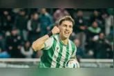 Auzmendi tem se destacado no Banfield e pode integrar os planos do Leão na montagem de um elenco competitivo para o Brasileirão.