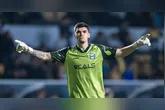 Goleiro foi o grande destaque do título da Série B, ficando 17 jogos sem sofrer gols