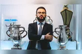 O CEO (Chief Executive Officer) do clube, Tiago Xerfan Bentes, anunciou oficialmente sua saída do cargo