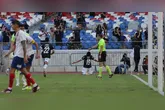 Taliari comemora um dos gols da goleada do Leão
