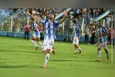 Jogadores do Papão comemoram a classificação