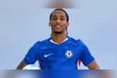 João Pedro tenta puxar a reação do Chelsea em duelo decisivo pela Premier League, mantendo os Blues vivos na briga pelo G4.