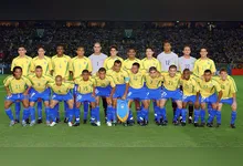 Qual ficou na memória? A última a erguer a taça foi a de 2002