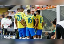 Rayan (26) e Endrick (19) estarão na Copa do Mundo e fazem parte dos 100 indicados ao Golden Boy
