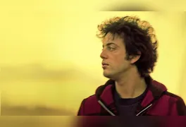 Apesar do entusiasmo dos fãs, a equipe do artista mantém o foco na recuperação da hidrocefalia e não confirmou o retorno da agenda oficial.