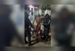 Abordagem ocorreu no bairro Santa Catarina após os suspeitos tentarem fugir da guarnição pelos fundos de uma residência.