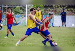 O Azulão enfrenta o Estrela de Março (BA) às 16h45, no Estádio Joaquim de Morais Filho, em Taubaté.