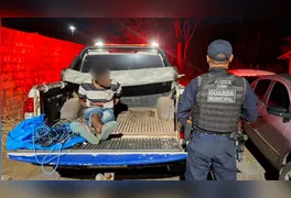 Material elétrico apreendido pela GMM apresentava estado de novo, contestando a versão de descarte dada pelo suspeito.