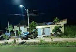 Uma intervenção policial terminou com um homem morto na noite da última segunda-feira (16),