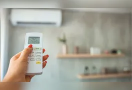 Para evitar que a conta de luz pese no orçamento, especialistas em eficiência energética listam estratégias fundamentais para otimizar o uso do equipamento.