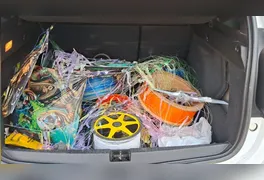 O inspetor reforçou que o uso desses materiais em áreas habitadas é proibido por legislações municipal e estadual.