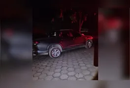 Veículo Abandonado: Após o crime, a suspeita fugiu e abandonou o veículo utilizado na ação em uma rua de Ourilândia do Norte.