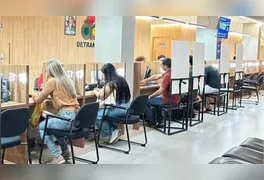 A procura pela "Primeira CNH" é o motor desse crescimento.