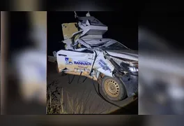 Destroços da ambulância de Bannach após colisão frontal contra traseira de caminhão na rodovia PA-279.