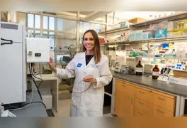 A pesquisadora Lívia Eberlin, que lidera o projeto