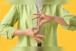 O dia 24 de abril é uma data fundamental para a acessibilidade e a cidadania no Brasil.