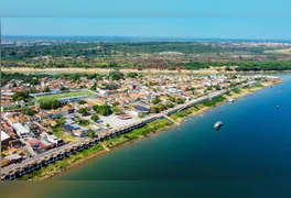 Os rios Tocantins e Itacaiúnas se encontram no pontal do bairro Francisco Coelho. Ali nasceu Marabá.