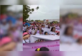 Manifestantes caminham pelas ruas de Marabá durante a 23ª Marcha das Mulheres, exigindo o fim do feminicídio e maior acesso a direitos básicos.