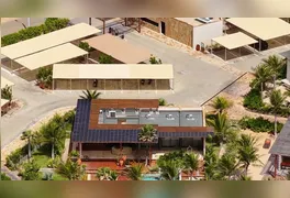 Fachada da mansão de alto padrão em Fortim, no Ceará, avaliada em R$ 4 milhões e apontada pelo MPPA como destino de recursos desviados.