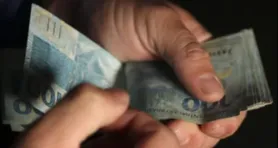 O pagamento será realizado em duas etapas.