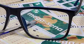 Mega-Sena: o jogo simples, com seis números marcados, custa R$ 6.