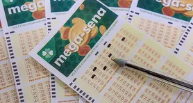 O sorteio ocorre às 21h e terá transmissão ao vivo pelo YouTube da Caixa.