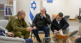 O primeiro-ministro de Israel, Benjamin Netanyahu, confirmou a morte do chefe de Segurança Nacional do Irã após ataque em Teerã.
