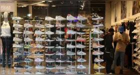 Empresas e estabelecimentos passam a rever jornada de trabalho