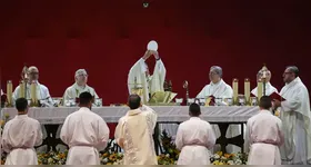 A Semana Santa começa no Domingo de Ramos e termina no Domingo de Páscoa