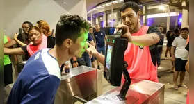 Dentro de campo, o time carioca levou a melhor e venceu a partida por 2 a 0.