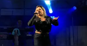 A cantora Luciana Lins foi a primeira artistas a estrelar a sexta temporada do DOL Music