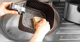 A limpeza frequente do aparelho é essencial.