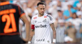 Participação discreta e passes errados marcaram a atuação de Neymar no clássico contra o Corinthians.