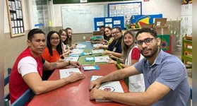 Para os professores, a chegada do equipamento representa o fim da dependência exclusiva da lousa.