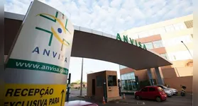 Sempre verifique se o corante ou glitter possui o número de registro da Anvisa no rótulo antes de aplicar em encomendas