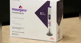 O uso de versões manipuladas ou de procedência desconhecida expõe o paciente a perigos severos