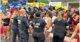 Equipes da Polícia Civil realizam ações da campanha "Não é Não" durante o Carnaval em Belém e no interior, com orientação aos foliões e prevenção à importunação sexual.