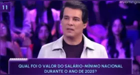 Celso Portiolli reage com surpresa ao descobrir, durante dinâmica no “Domingo Legal”, a realidade salarial de professores no Brasil.
