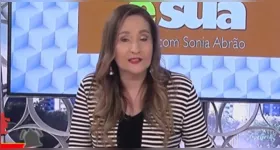 Sonia Abrão apresentou o “A Tarde é Sua” diretamente de casa após testar positivo para Covid-19.