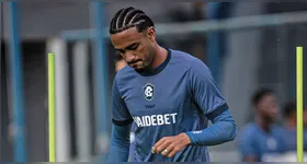 Kayky Almeida fez um golaço, mas contra