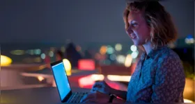 Antes de registrar uma queixa junto à empresa responsável, algumas ações podem ser adotadas dentro de casa para tentar melhorar a qualidade da conexão