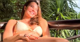 As imagens mostram Paolla acompanhada de outras personalidades conhecidas, entre elas Taís Araujo e Mariana Ximenes.