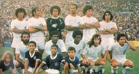 O Remo que venceu o Inter em 1974. De pé: Rosemiro, Elias, Dico, China, Rui Azevedo e Cuca; agachados: Caíto, Alcino, Mesquita, Roberto e Neves.