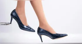 O salto pode ter uma função prática na hora da intimidade.