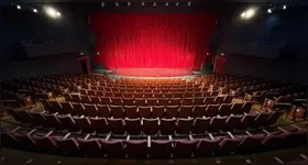 Teatro Margarida Schivasappa completa 39 anos.