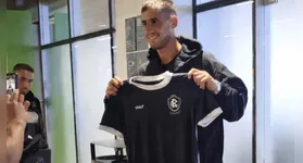 Clube do Remo fecha contratação histórica com volante argentino Leonel Picco