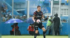 Jean Drosny brilha em estreia pelo Paysandu com vitória e sem gols sofridos