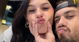 Ana Castela e Zé Felipe começaram a ser vistos juntos em agosto, mas só assumiram um namoro em outubro.